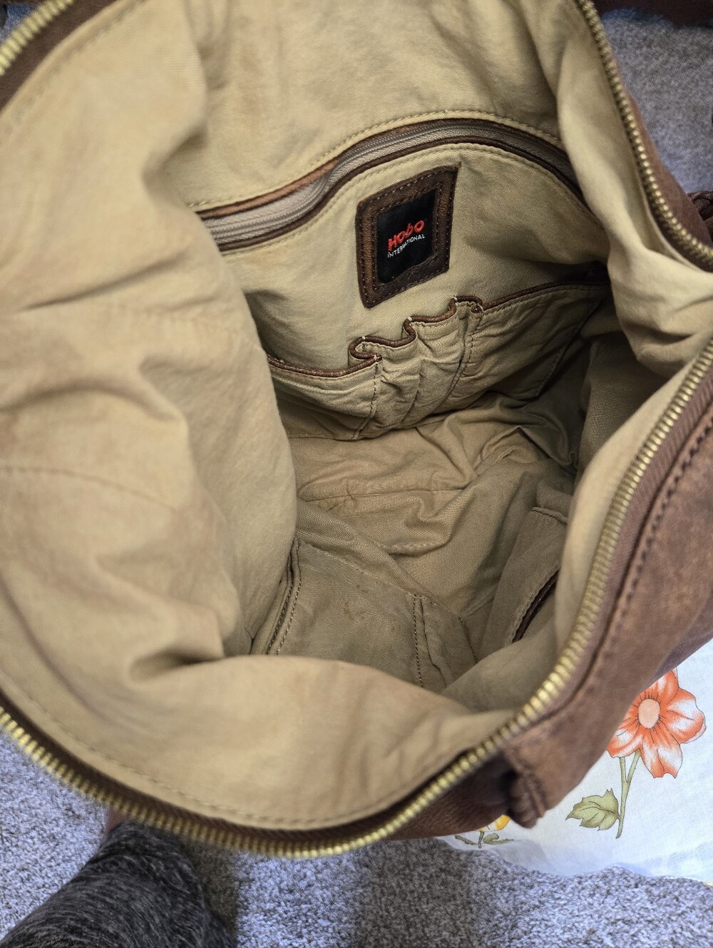 Hobo International Brown Leather Hobo Bag – Soft Slouch Shoulder Tote - Picture 15 of 16